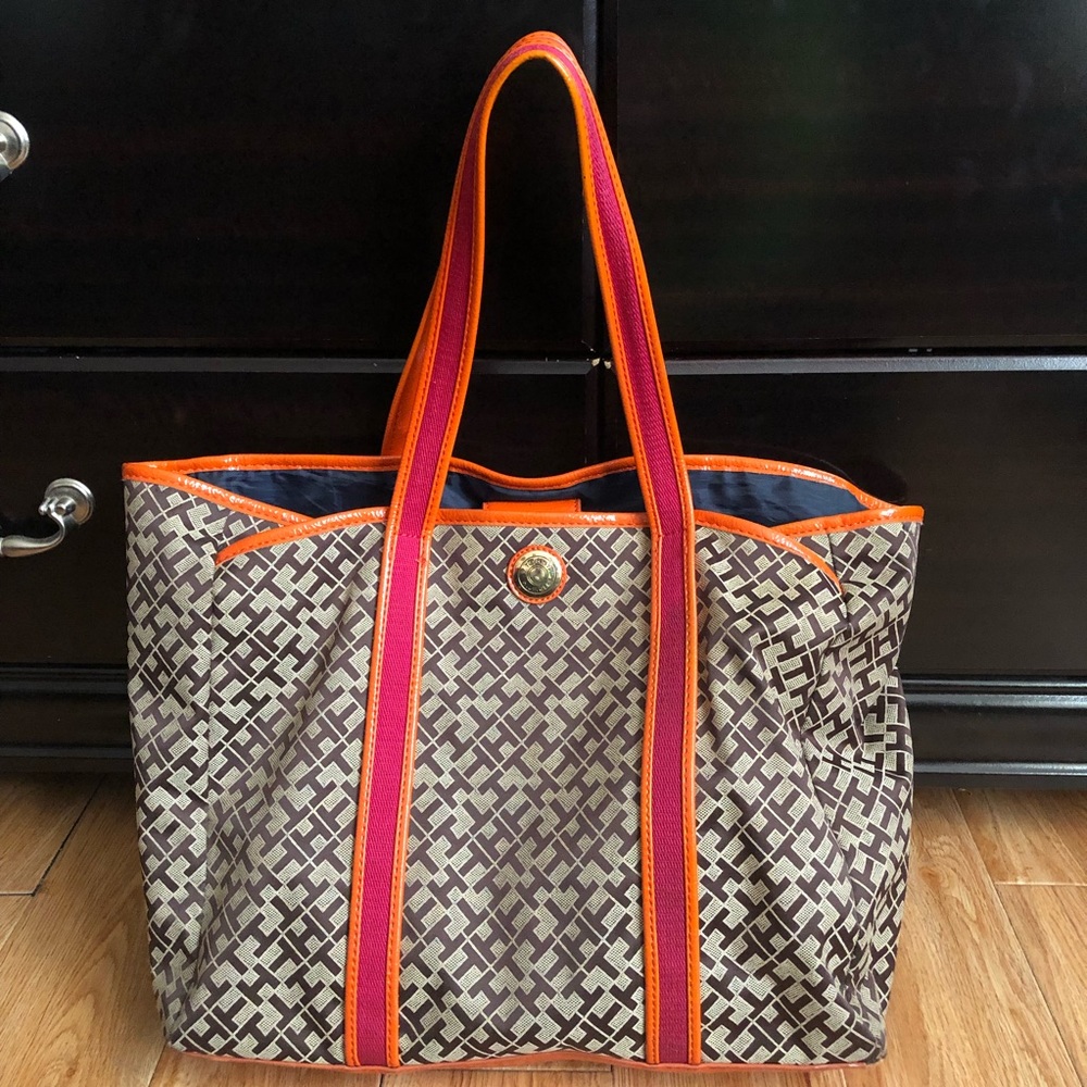 Authentic Tommy Hilfiger Monogram Shoulder Bag